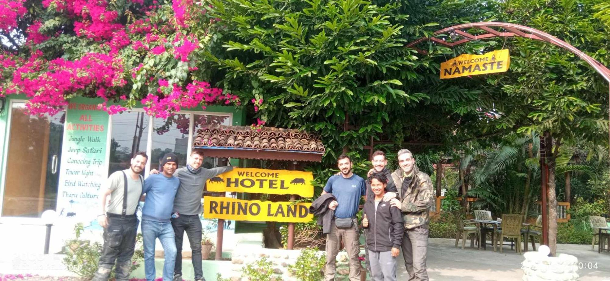 Hotel Rhino Land, โซราฮา ภายนอก รูปภาพ